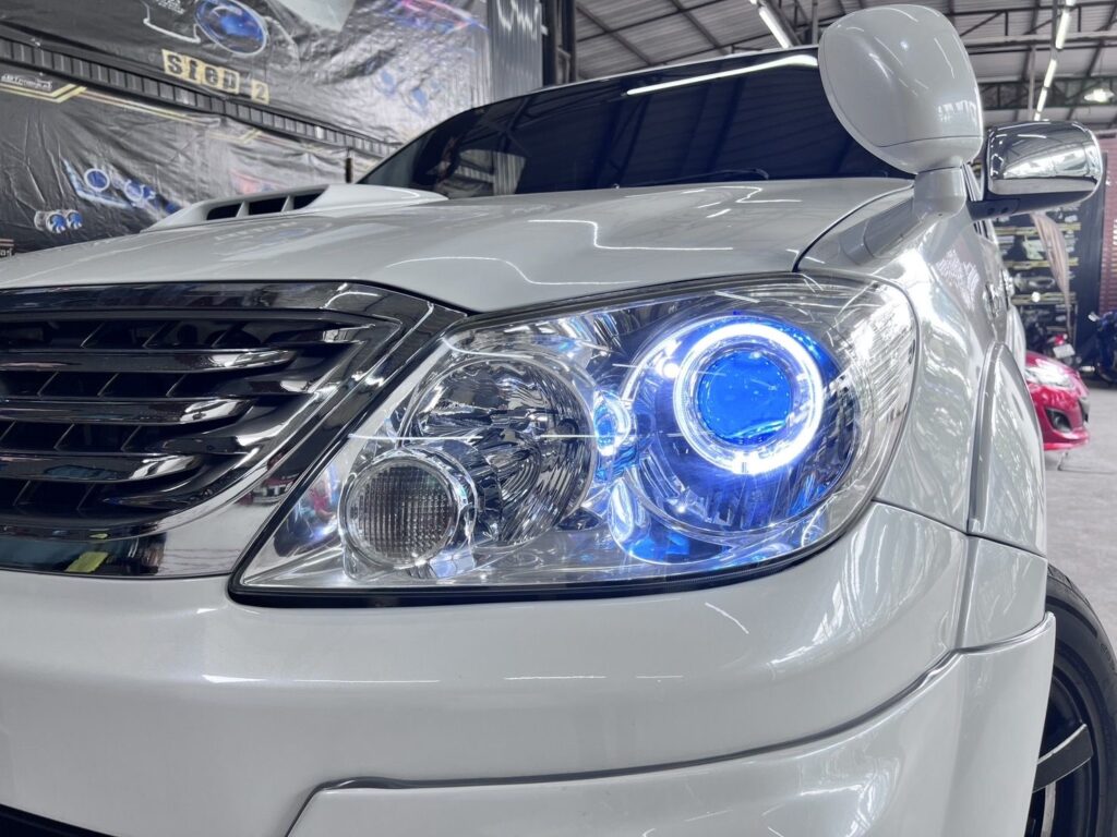 เปลี่ยนไฟหน้ารถ ใกล้ฉัน